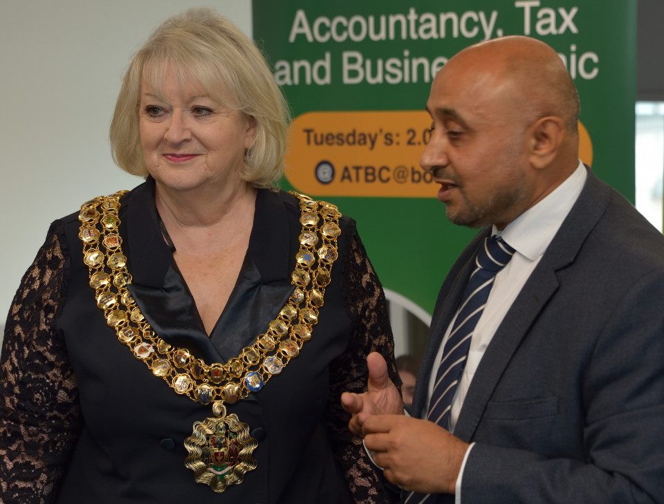 Mayor opens University’s Pro Bono Accountancy, Tax and Business Clinic for the local community
