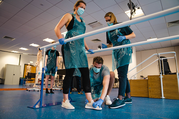 Top 3 Tips to Remember when Aspiring to a Career in Physiotherapy 