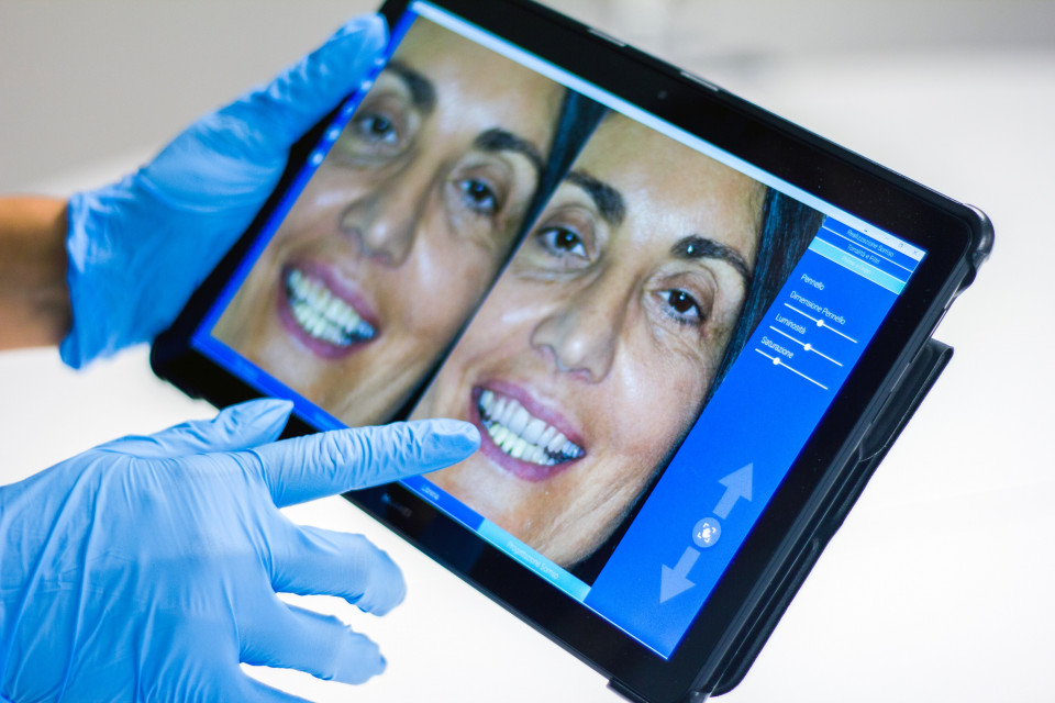 Boost Earnings with a Master’s in Dental Technology 