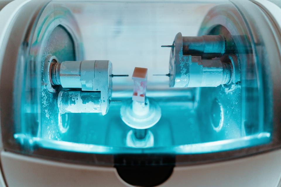 You Can Still Apply for Dental Technology Courses