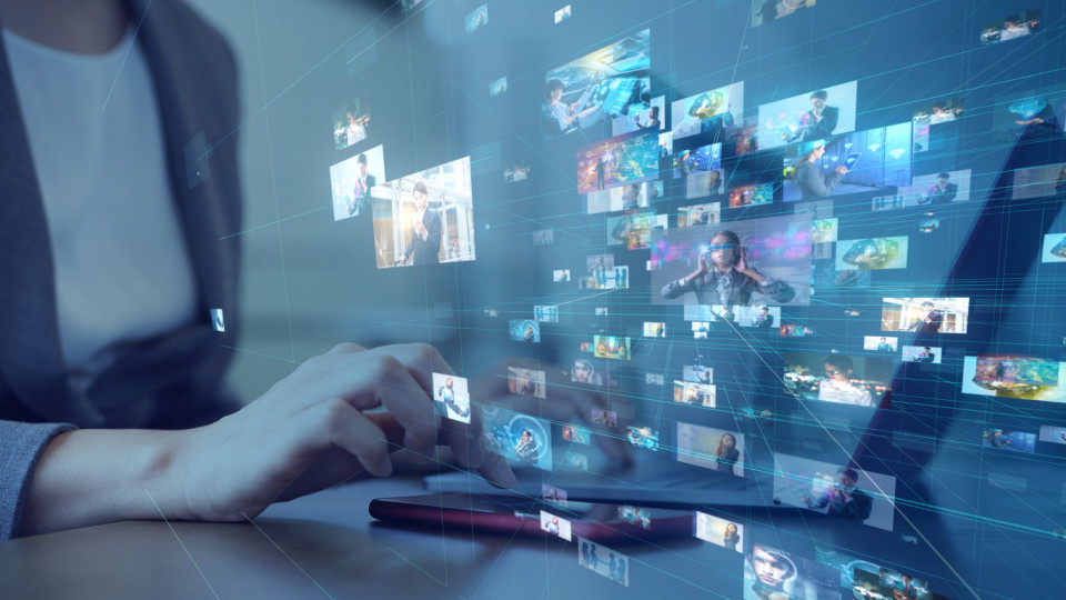 What Does A Digital Content Creator Do 